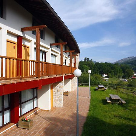 Apartamentos Aldea Del Puente Onís Exterior foto