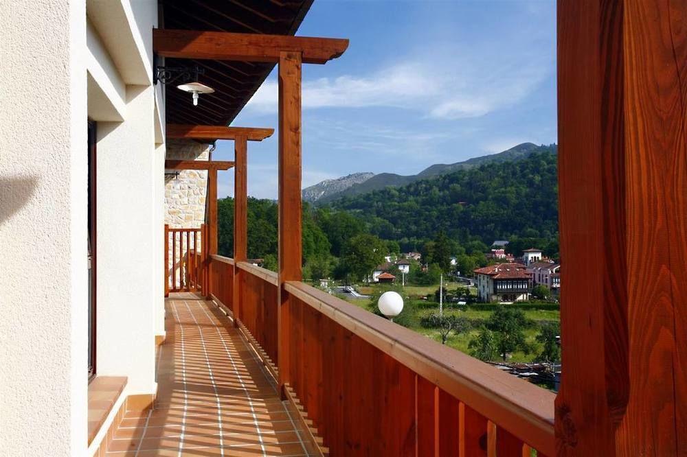 Apartamentos Aldea Del Puente Onís Exterior foto