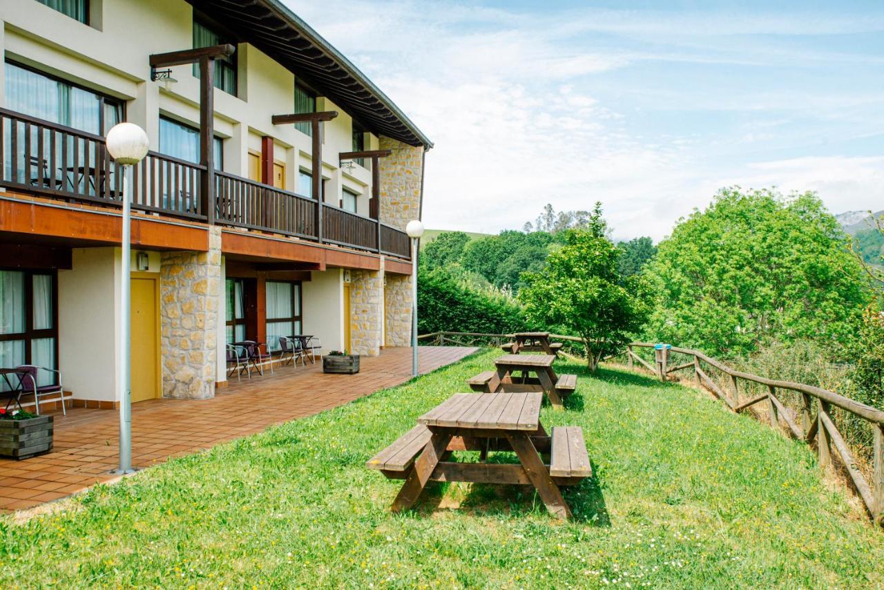 Apartamentos Aldea Del Puente Onís Exterior foto