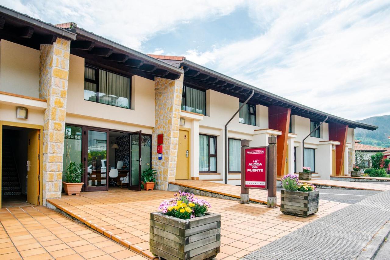 Apartamentos Aldea Del Puente Onís Exterior foto