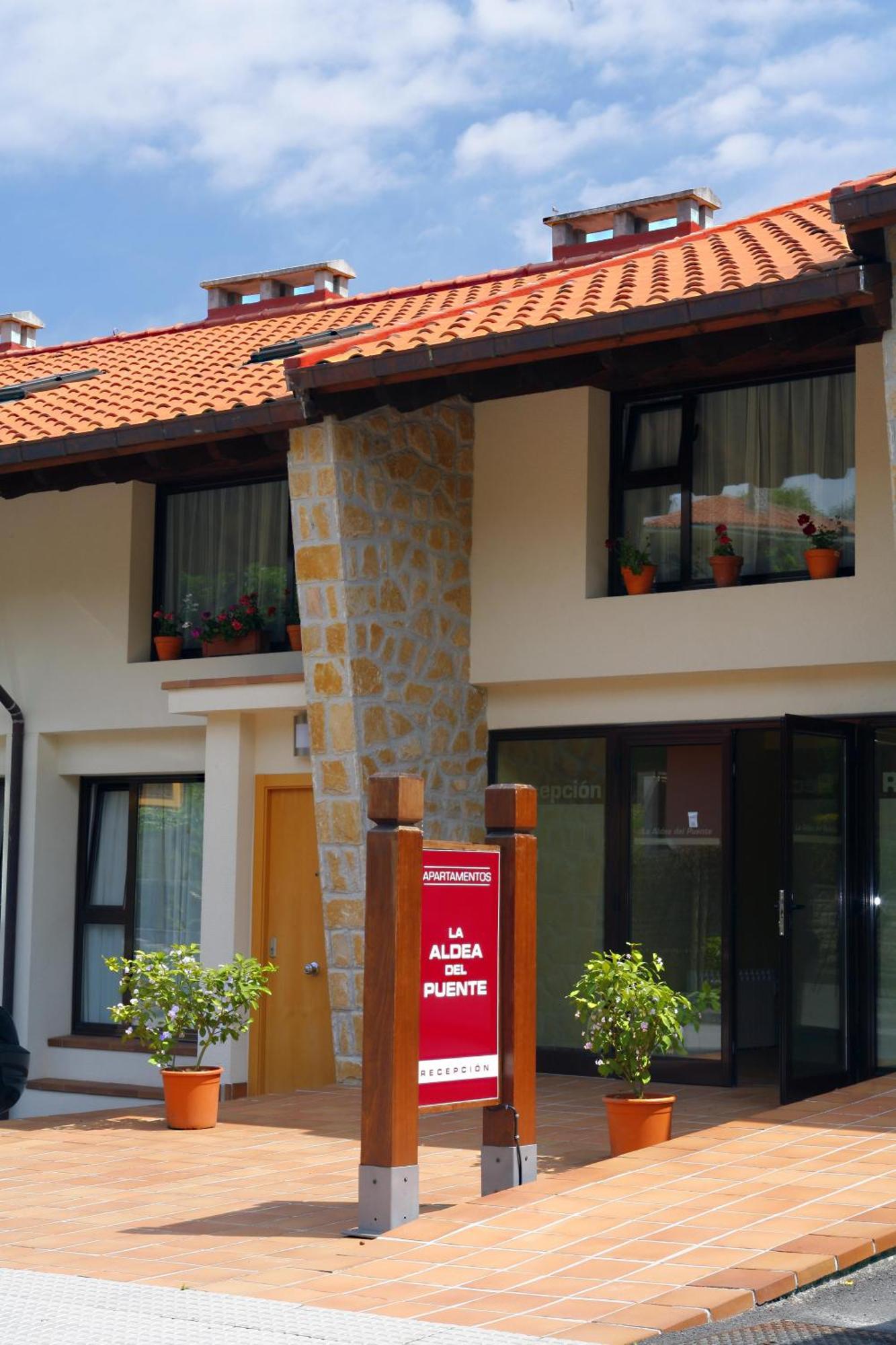 Apartamentos Aldea Del Puente Onís Exterior foto